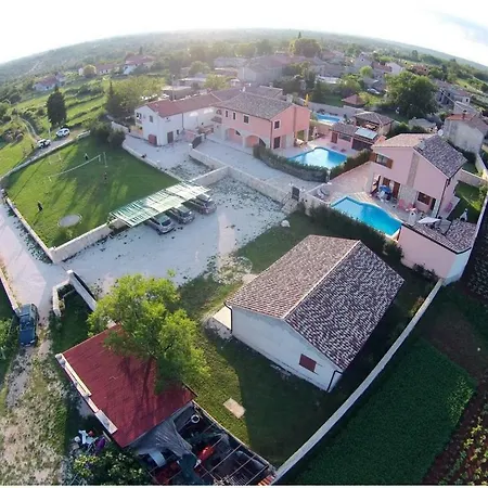 Ida Villa